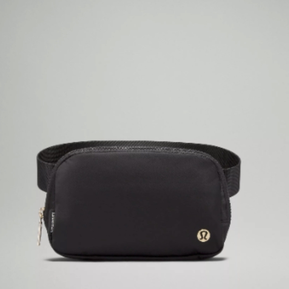 lululemon athletica Handbags - Lululemon Everywhere Belt Bag